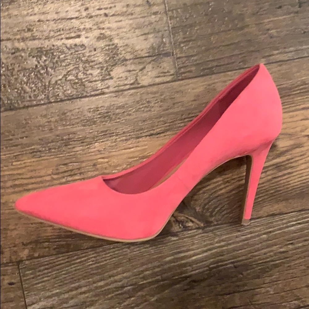 Pink Pumps
